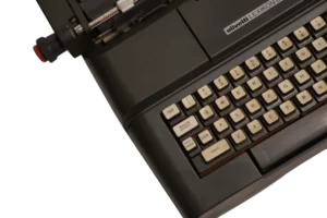 Olivetti Lexikon 83 DL Electric Portable Typewriter / 1973 - Image 4