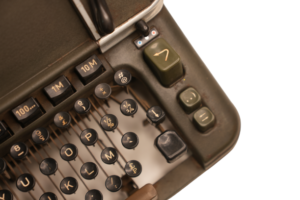 Hermes Ambassador Typewriter / 1960s - Image 9