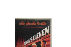 Oceans Eleven Movie VHS 2002 - Image 2