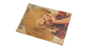 Marie Claire Magazine AUG 1939 - Image 8