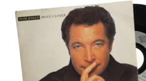 Tomm Jones – Move Closer 7″ Vinyl / 1989 - Image 2