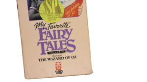 My Favorite Fairy Tales Featuring The Wizard of Oz Vol.4 – VHS - Image 3