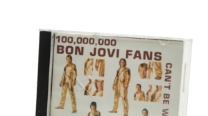 Bon Jovi – 100,000,000 Bon Jovi Fans Can't Be Wrong... Music CD - Image 2