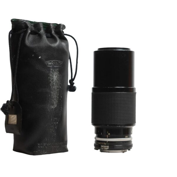 Exakta 70–210mm f/4.5–5.6 MC Macro Zoom Lens