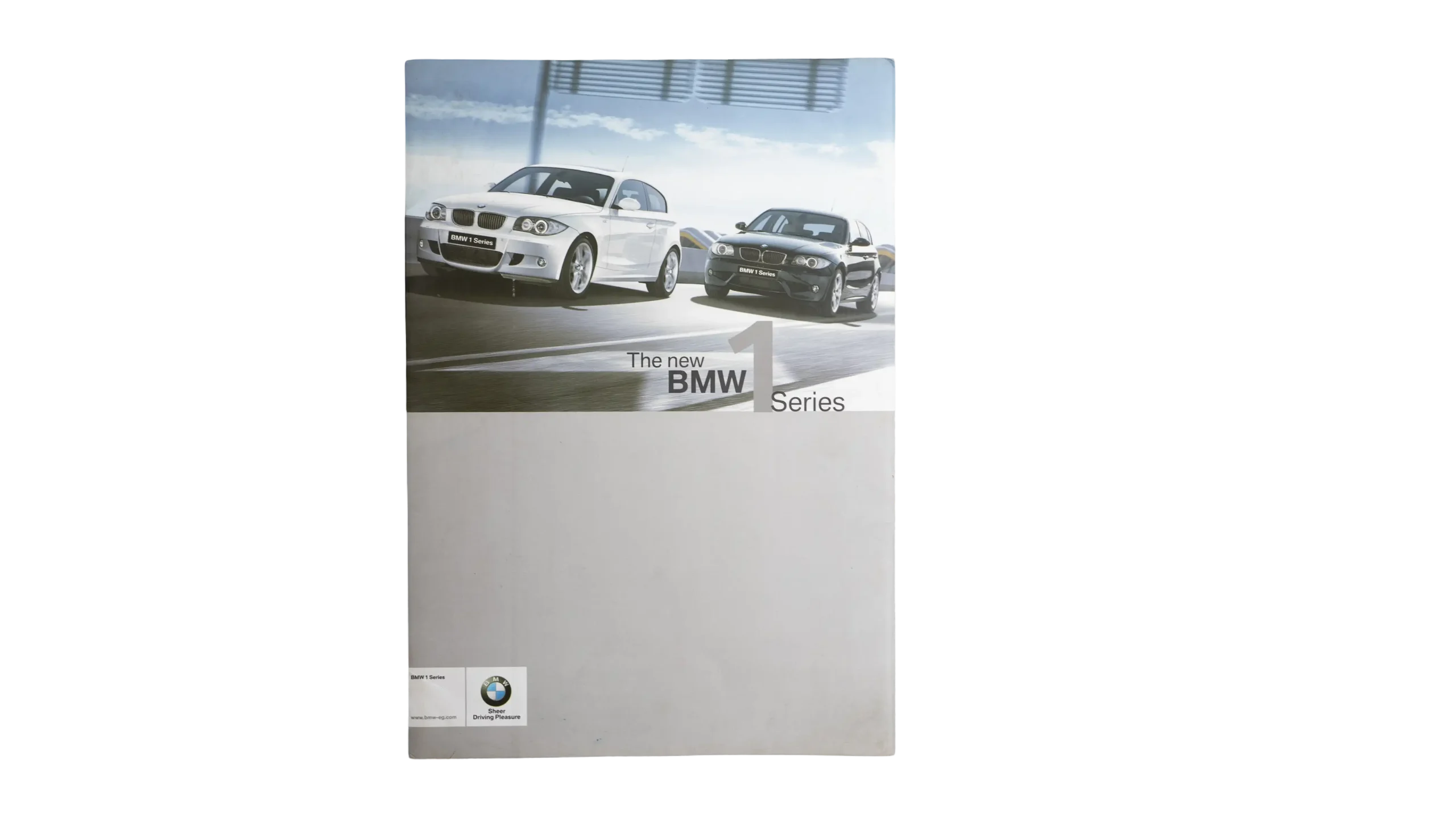 DSC05948 BMW 1 Series Marketing Brochure - Image 1