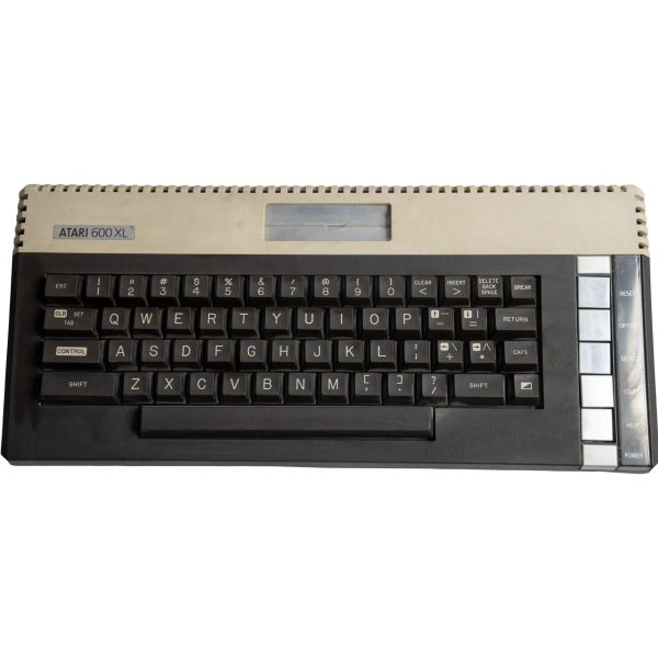 Atari 600XL Home Computer
