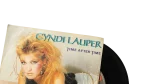 Cyndi Lauper – She's So Unusual  7″ Vinyl - Image 2